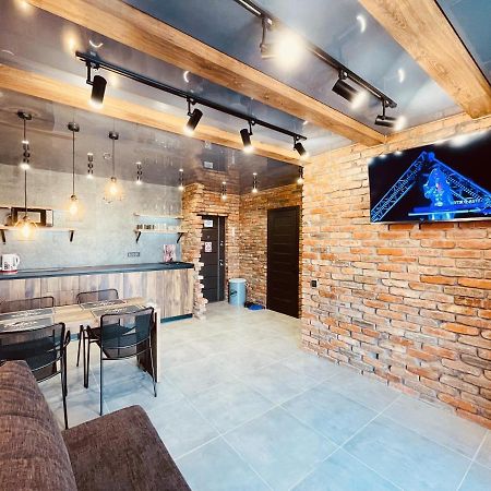 Loft В River Park З Джакузі Dnipro Dış mekan fotoğraf