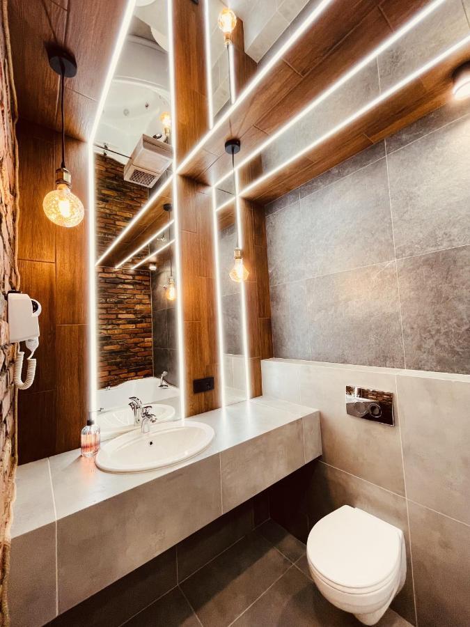 Loft В River Park З Джакузі Dnipro Dış mekan fotoğraf